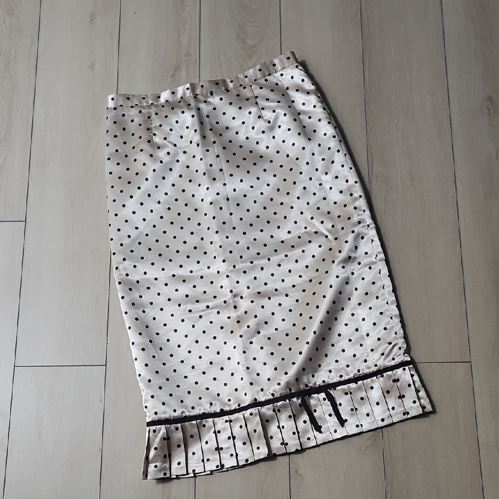 Malina's Polka Dot Pleated Hem Midi Skirt - Cream with Black Dots Vintage